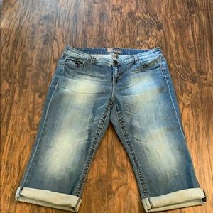 Kut from the Kloth cropped boyfriend jean